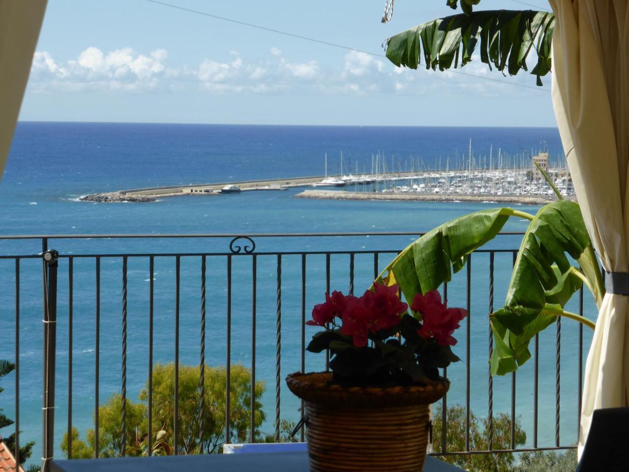 Villa Del Mare Ligure Santo Stefano al Mare Exteriér fotografie